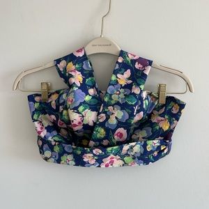 AMUR Beautiful Satin Flowered Top - Small